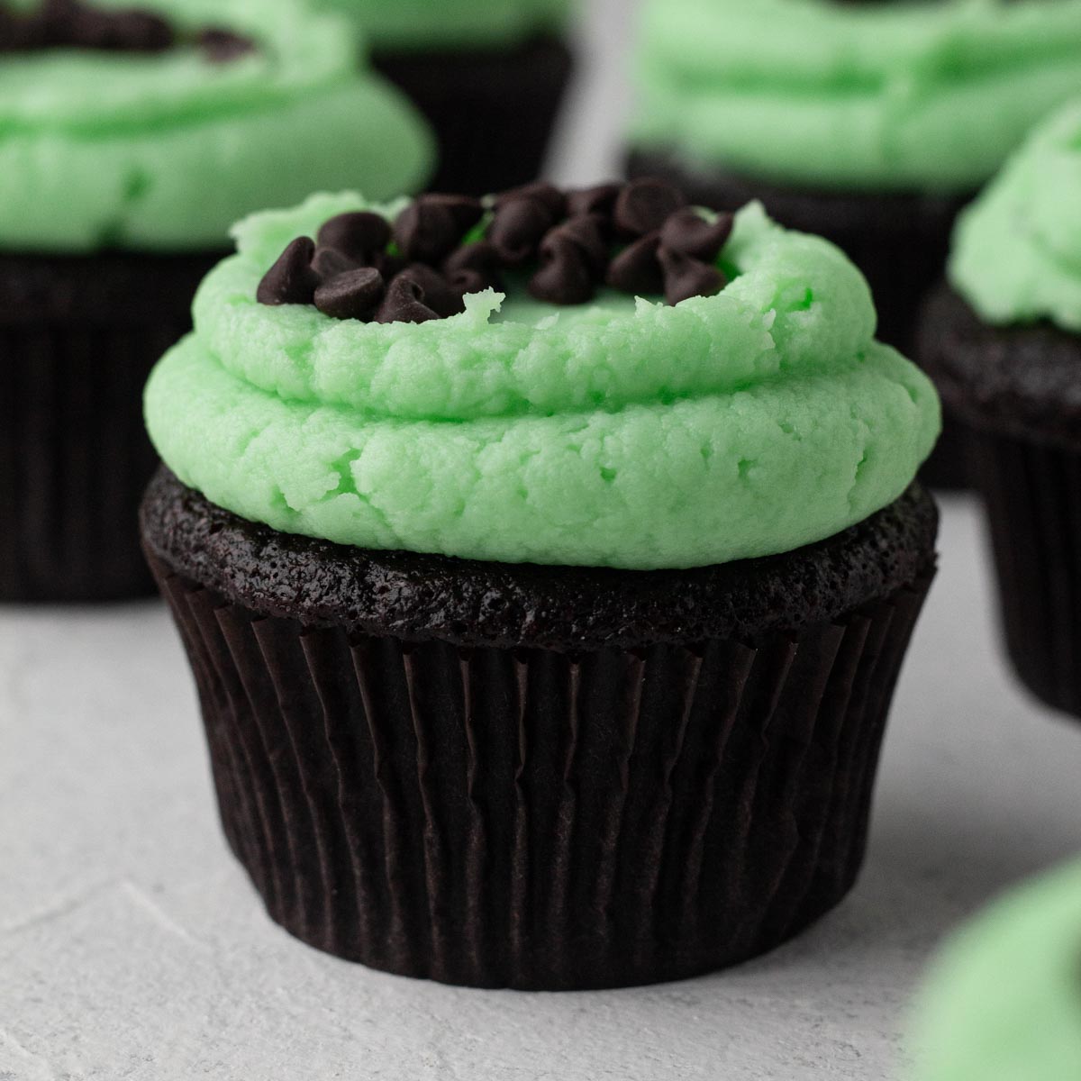Mint Chocolate Cupcakes - Always Eat Dessert