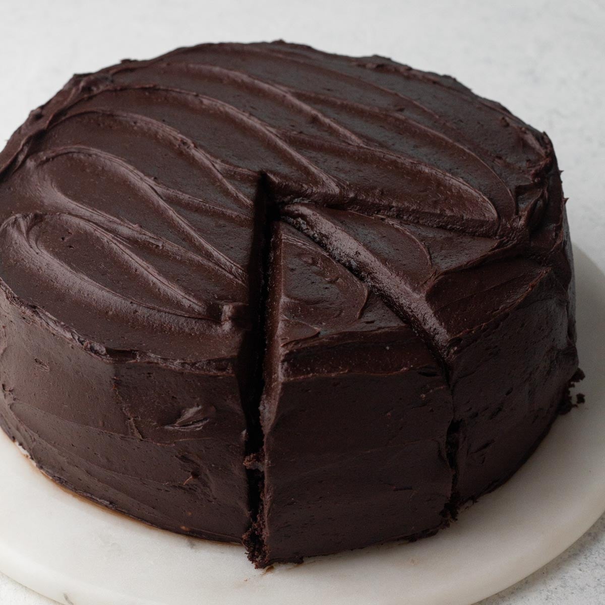Moist & Fudgy Chocolate Cake (One-Bowl) - Always Eat Dessert